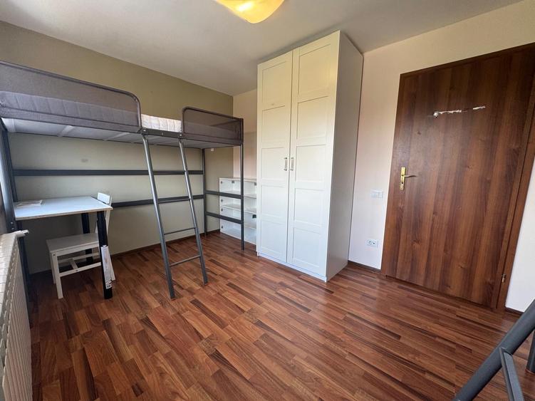 Apartament cu 3 camere, mobilat în Astra