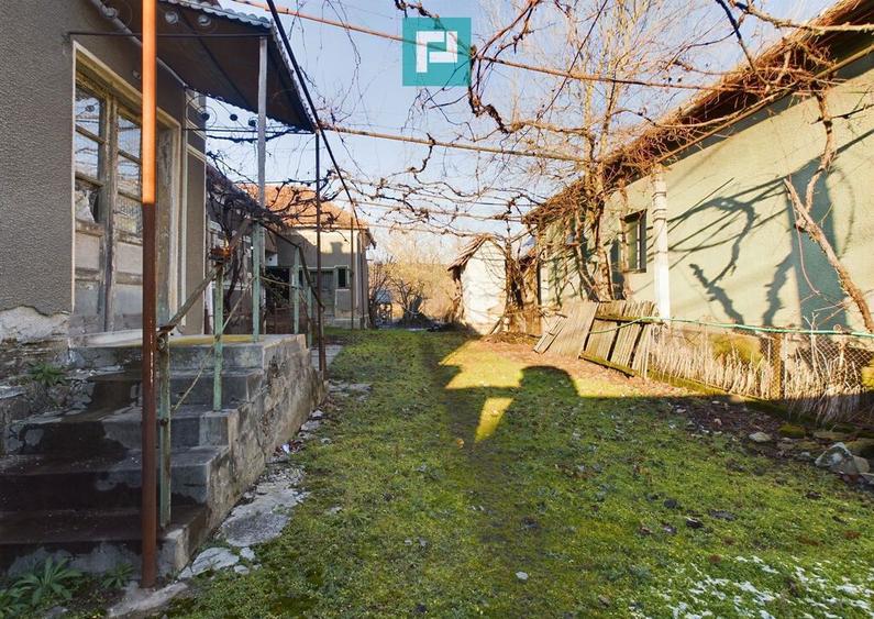 Casa de vacan?a de vanzare in Tau? - 1