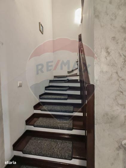 Casa / Vila cu 4 camere de inchiriat - 12