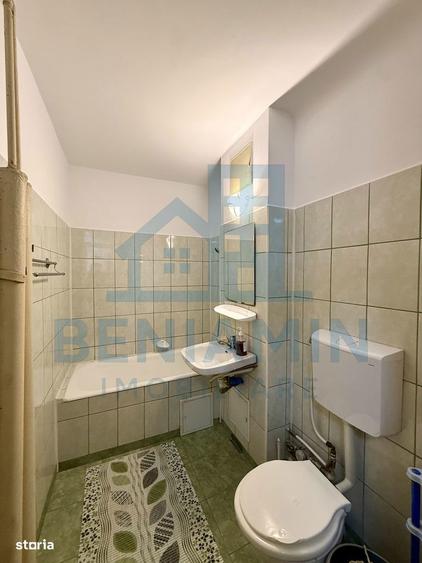 Garsoniera decomandata - mobilata - utilata - etaj 3 - Rovine - 1