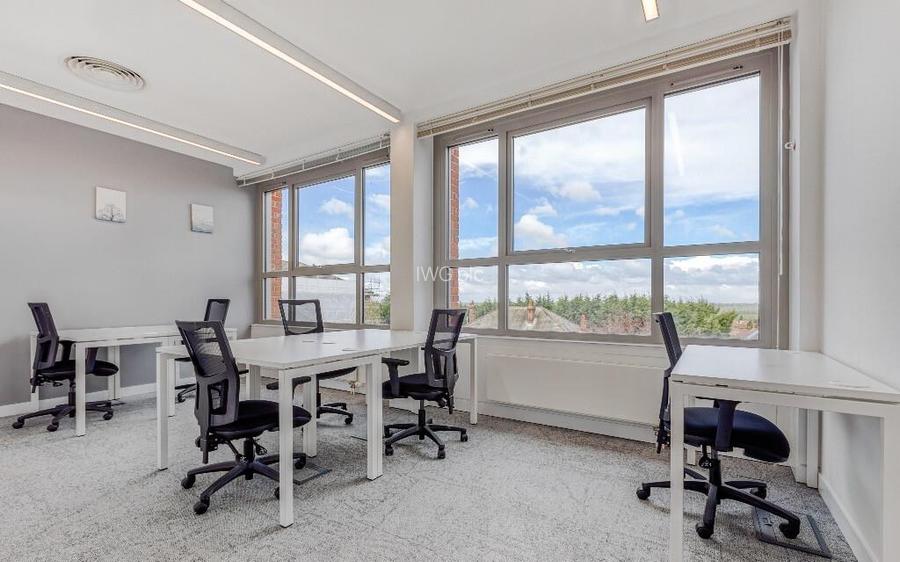 Spa?iu de birou privat pentru 5 persoane in Regus City Centre