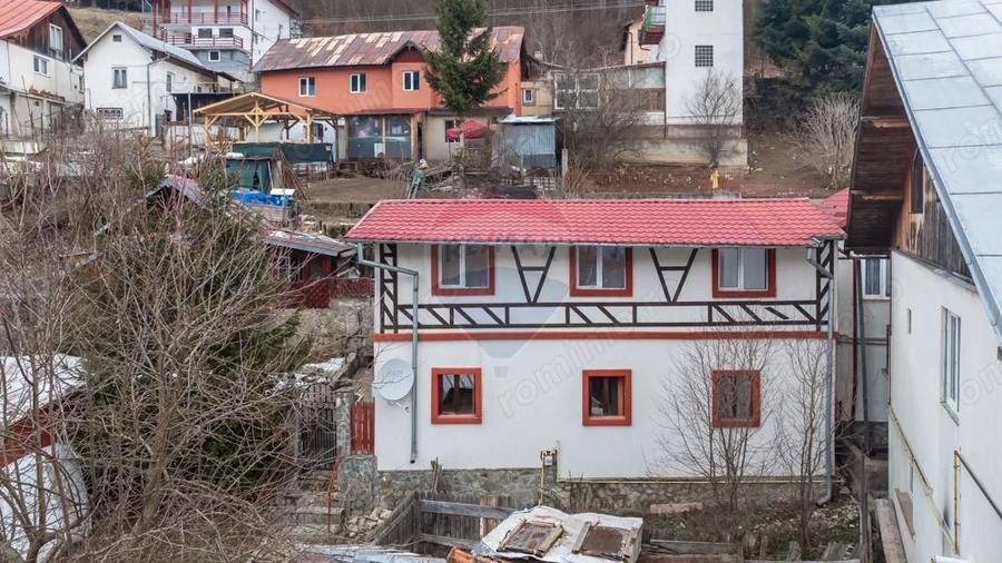 Casa cu 6 camere de vanzare in Azuga, Comision 0%! - 7