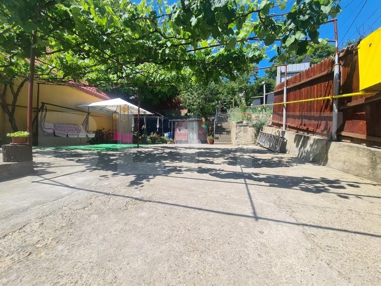 Casa de vanzare, cu 2 camere, 54 mp, zona Smardan - 6