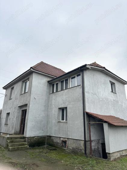 Casa de vanzare Livada de Bihor Accept la schimb apartament + diferenta - 8