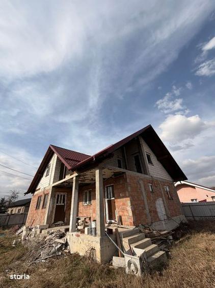 Casa la rosu de vanzare in Magura - 3
