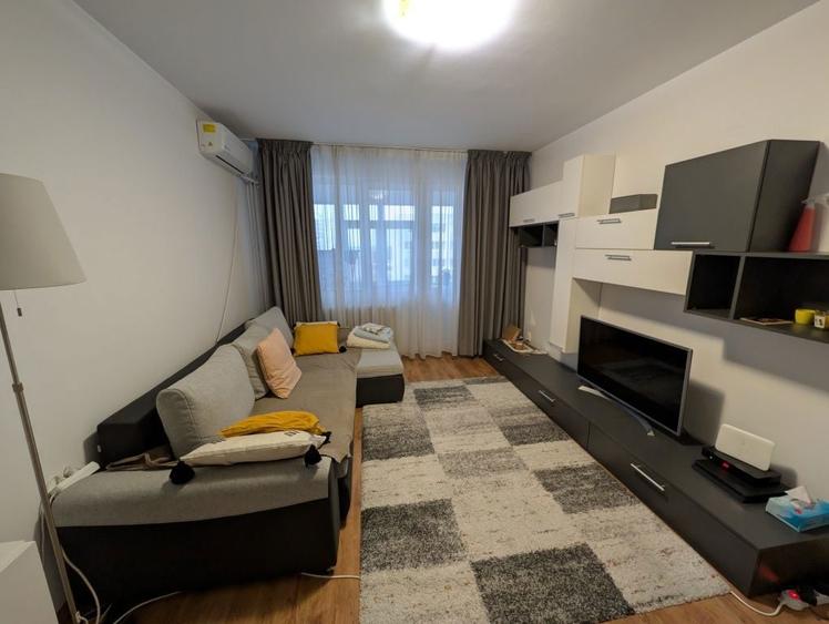 Ofer spre inchiriere apartament spatios de 2 camere - 4