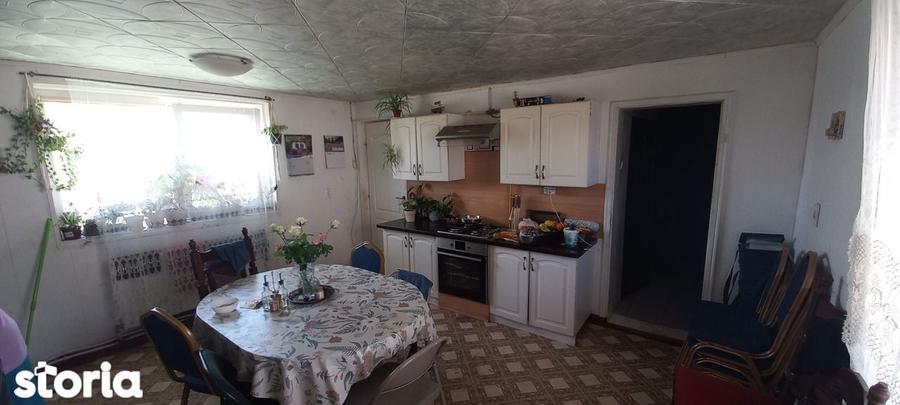 Triplex 356mp cu bai, bucatarii, utilitati separate 5 parcari stradale - 8