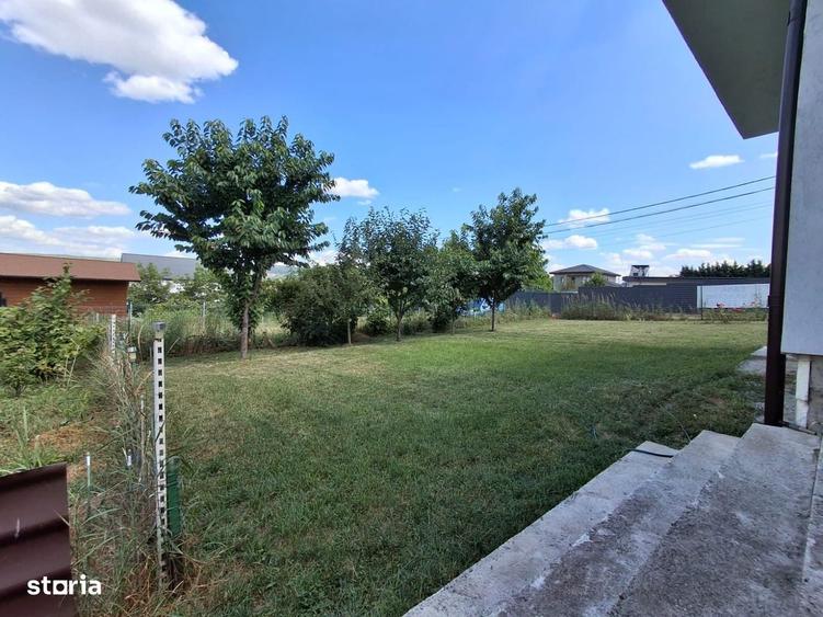 Casă cu 4 camere în Bucium