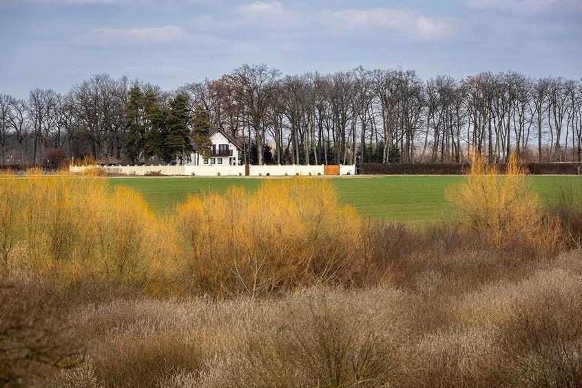 Balotești – teren intravilan cu priveliște superbă, 500–1200 mp, Comision 0% - 15