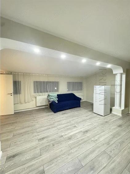 MEHALA - VILA SPATIOASA - 9 CAMERE - GARAJ - TEREN GENEROS - 2