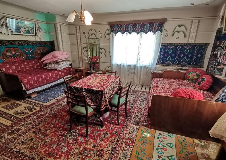 VAND CASA 4 camere ,curte si gradina de 536 mp,sat.Rod - 7