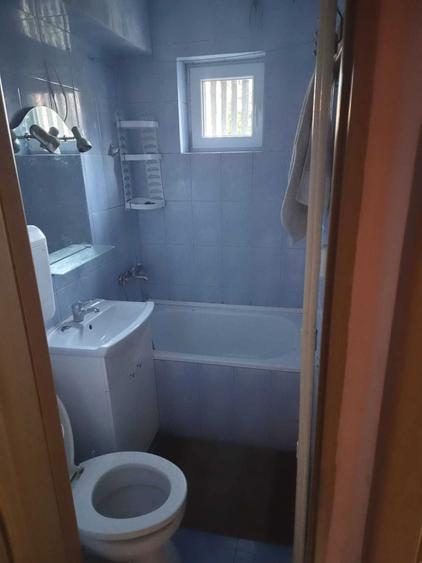 Inchiriez Apartament cu 2 camere - 3