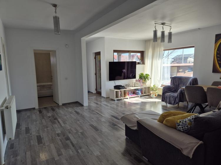 Casa Darza, carport, curte cocheta, utilata si mobilata - 5