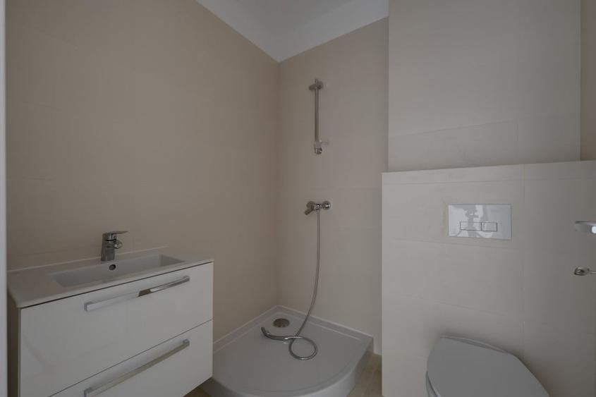 APARTAMENT CU TERASA GENEROASA SI VEDERE UNICA CATRE LAC - 10