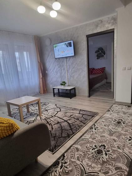 Apartament cu 2 camere decomandat în Romană