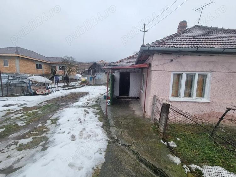 Vand casa de vanzare in Aghire?u-Fabrici - 1