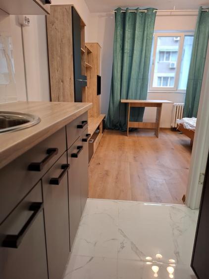 Cameră cămin, mobilată și utilată, baie proprie - 4