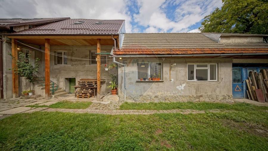 Casa spatioasa cu teren generos, in zona centrala a Sacelelor - 36