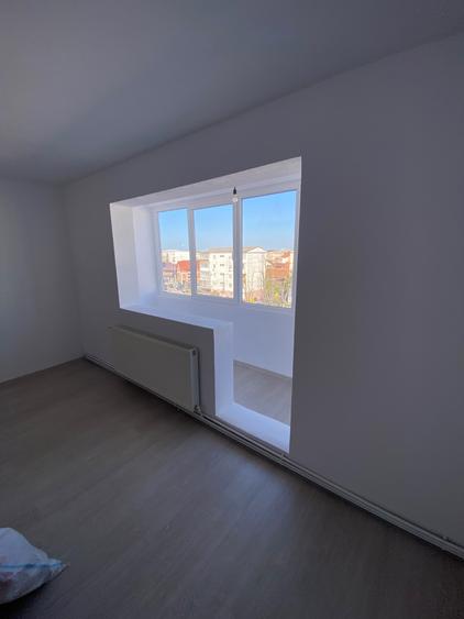 Apartament 3 camere, 80 mp, decomandat, renovat Micro 3 - 1