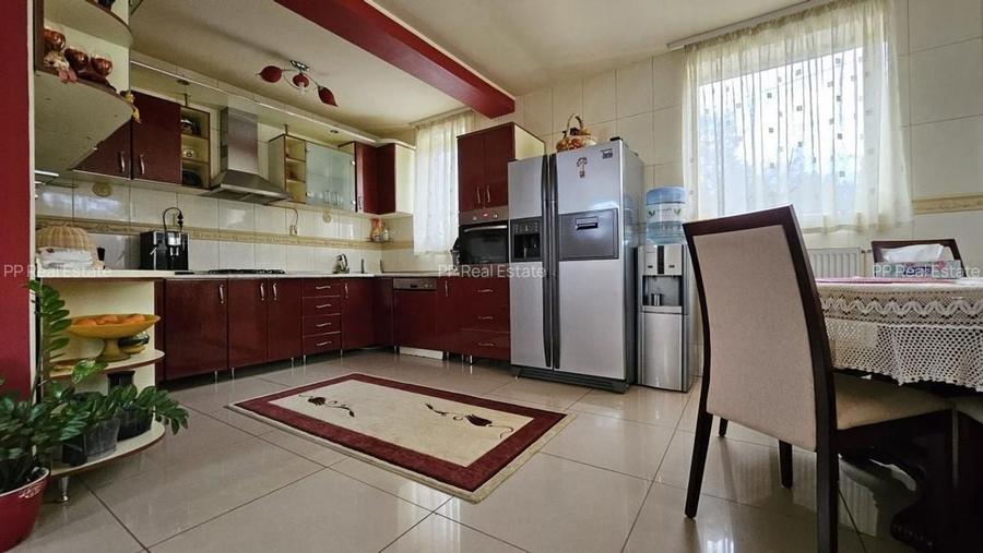 VILA  SUPERBA D+P+1 ZONA MEDEEA - 14