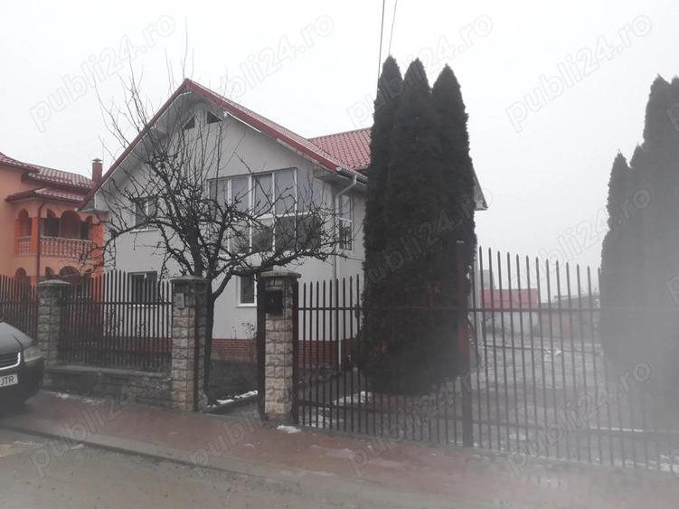 Casa Vila ( D + P + E ) - Zona Sfantul Ilie - intrare - 2