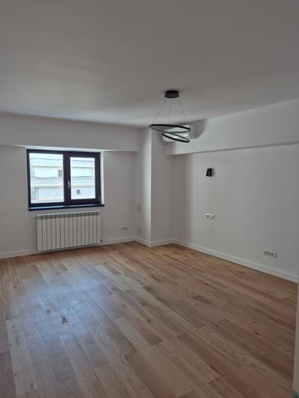 Spațiu Birouri / Home Office – Ideal pentru Profesioniști sau Freelanceri - 8