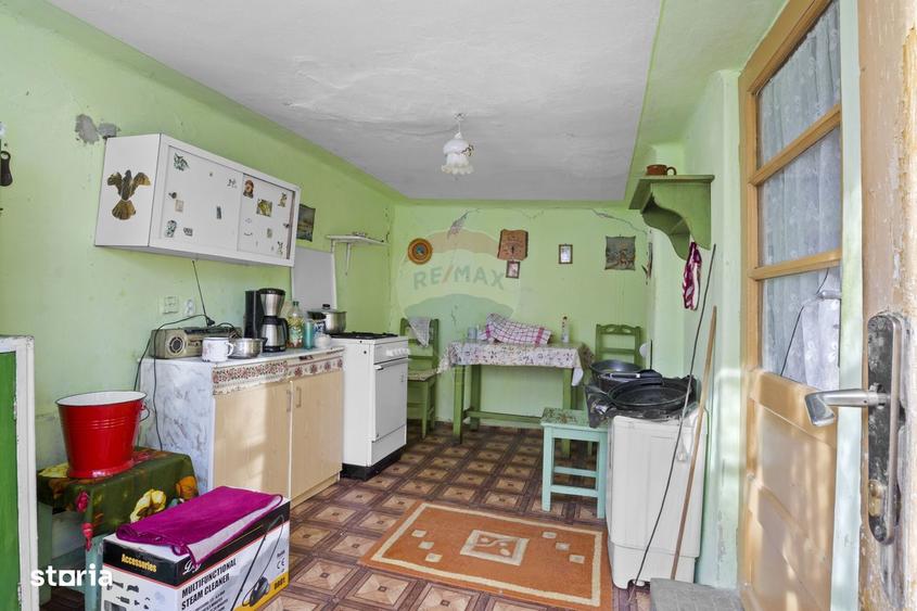 Casa de vanzare, pozitie excelenta, la intrare in Loc. Galsa - 10