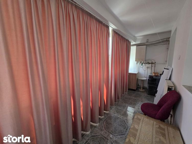 Pajura centrala,bloc reabilitat metrou Jiului - 2