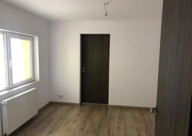 Casa 2 camere cartier 23 August - 4