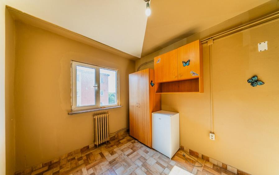 Garsoniera - Fortuna, Aleea Predeal, etaj 3/4 - 5