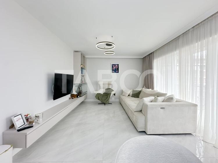 Vanzare apartament decomandat ultrafinisat cu parcare cartierul Sopor - 1