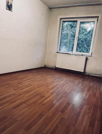 Apartament 4 camere, Etaj 1,zona Gradina,60 metri construi?i,Pre? 60.000 ,Suna?i la - 5