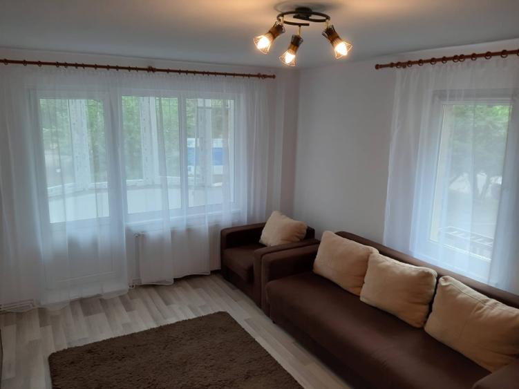 Apartament spațios 3 camere, zona centrala , Poli 2 - 1