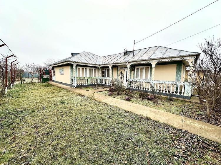 Casă de vânzare la țară complet utilata - 1