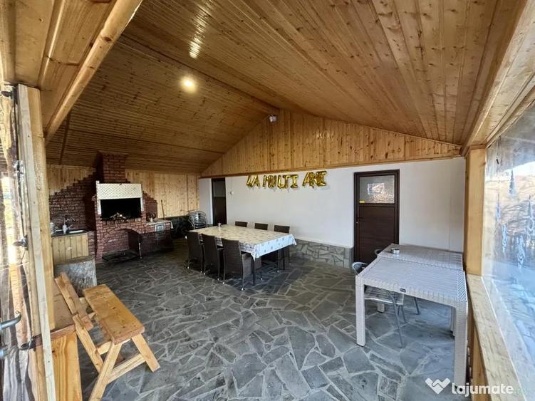 Pensiune 12 camere + 33 ari de teren Solca - 4