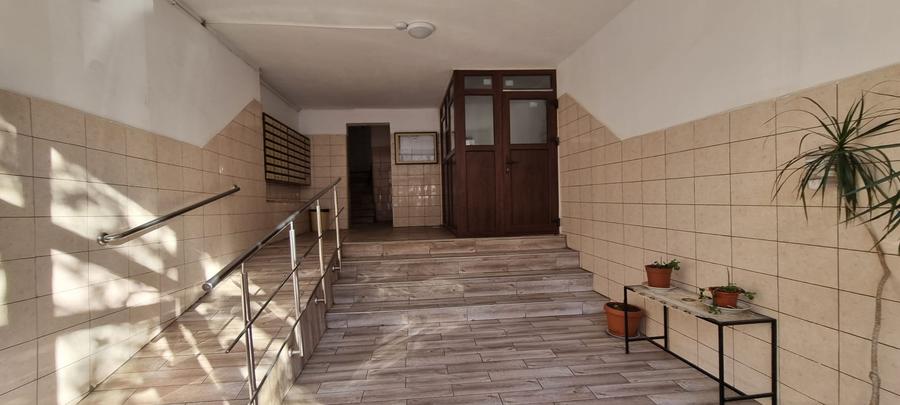 Piața Gorjului, bloc anvelopat, gaz separat, - 16