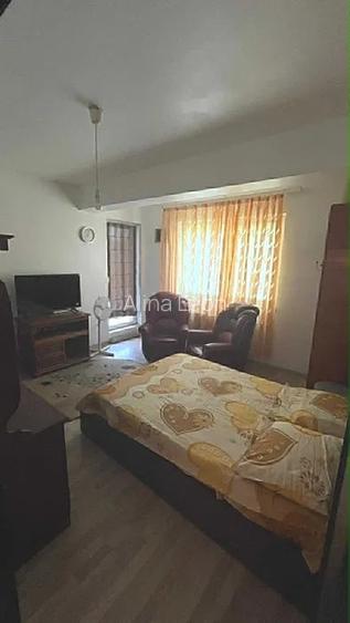 Garsoniera, 42 mp, decomandata, centrala, balcon, metrou, Aparatorii Patriei