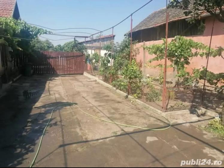 Vand casa modesta Varia? jud TIMI? - 2