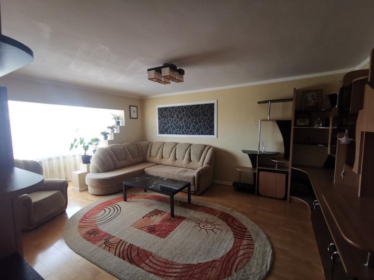 Apartament cu 3 camere renovat, in Stejari - 2