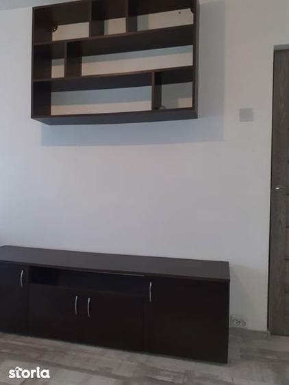 Apartament cu 2 camere în Craiovița Nouă