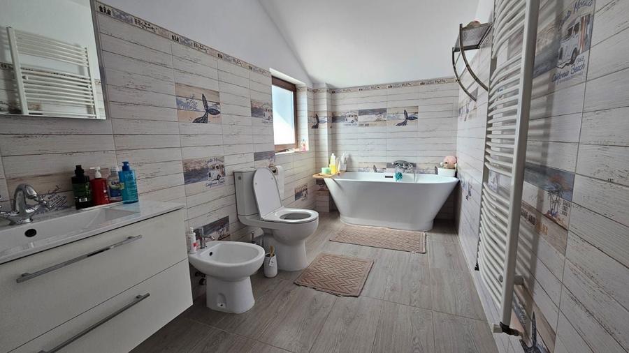 Vand casa individuala (P+M), situata in zona Visani - 4