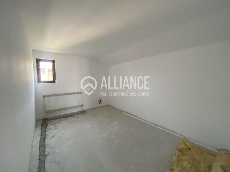 VALU LUI TRAIAN(COD 07) -Casa P+M 5 camere cu teren de 300 mp - 5