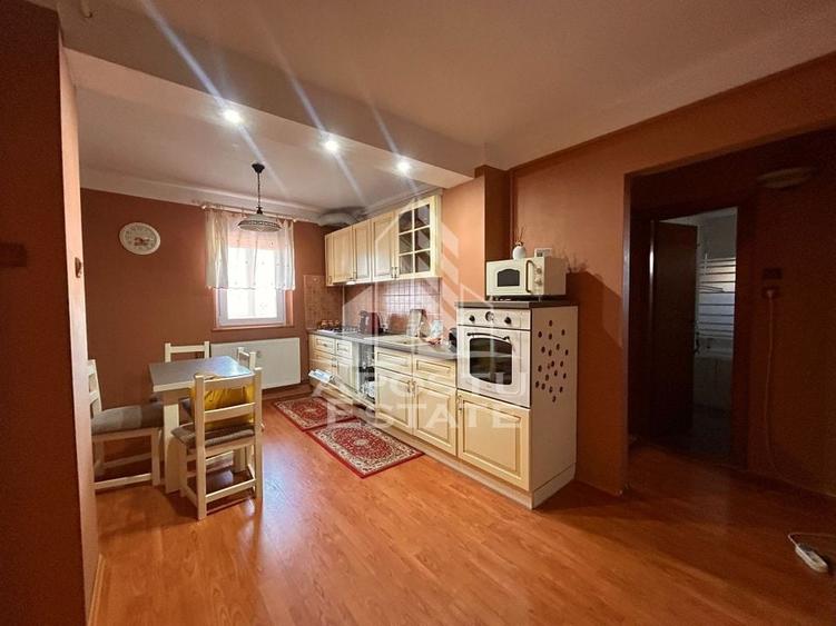 Apartament cu 2 camere, Central, Centrala Proprie - 4