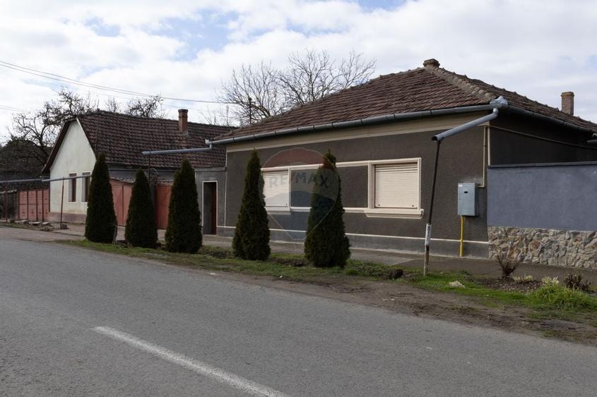 Casă solidă cu teren generos – zonă excelentă,Chișineu-Criș - 4