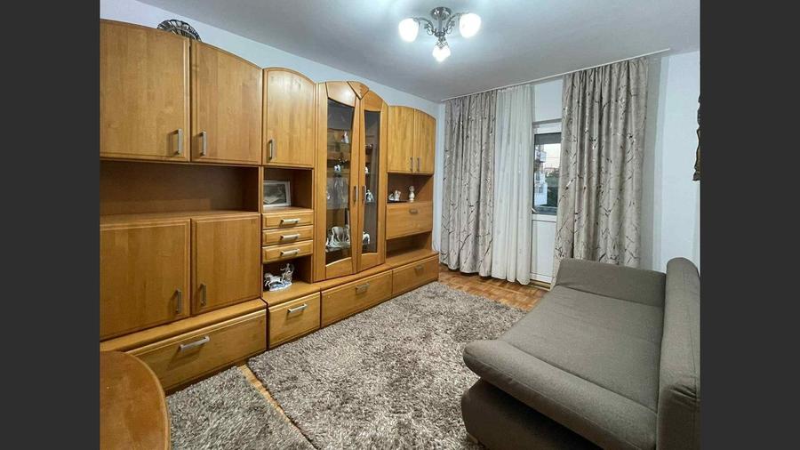 Apartament et.1 3 camere decomandat si 3 balcoane pe Timisorii - 8