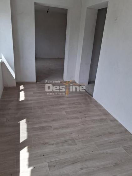 Casa renovata complet, 3068 mp teren, langa Manastirea - 10