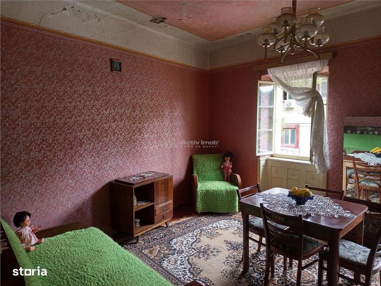 Oravita, Casa cu Spatiu Comercial, Zona Lacul Mic, Pret Negociabil - 1