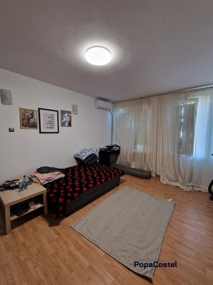 Piata Romana la gura de metrou 2 camere 56 mp etaj 7/8 mobilat, lift - 1