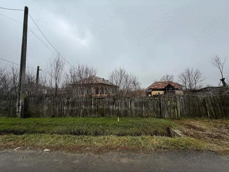 Casa veche cu teren 2200 mp in sat Izvoru de jos , com. Izvoru , jud. Arge? - 7