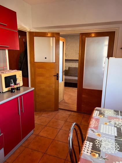 Garsonieră spațioasă cu balcon – Poarta 6, mobilată și utilată, centrala gaz 280 - 4